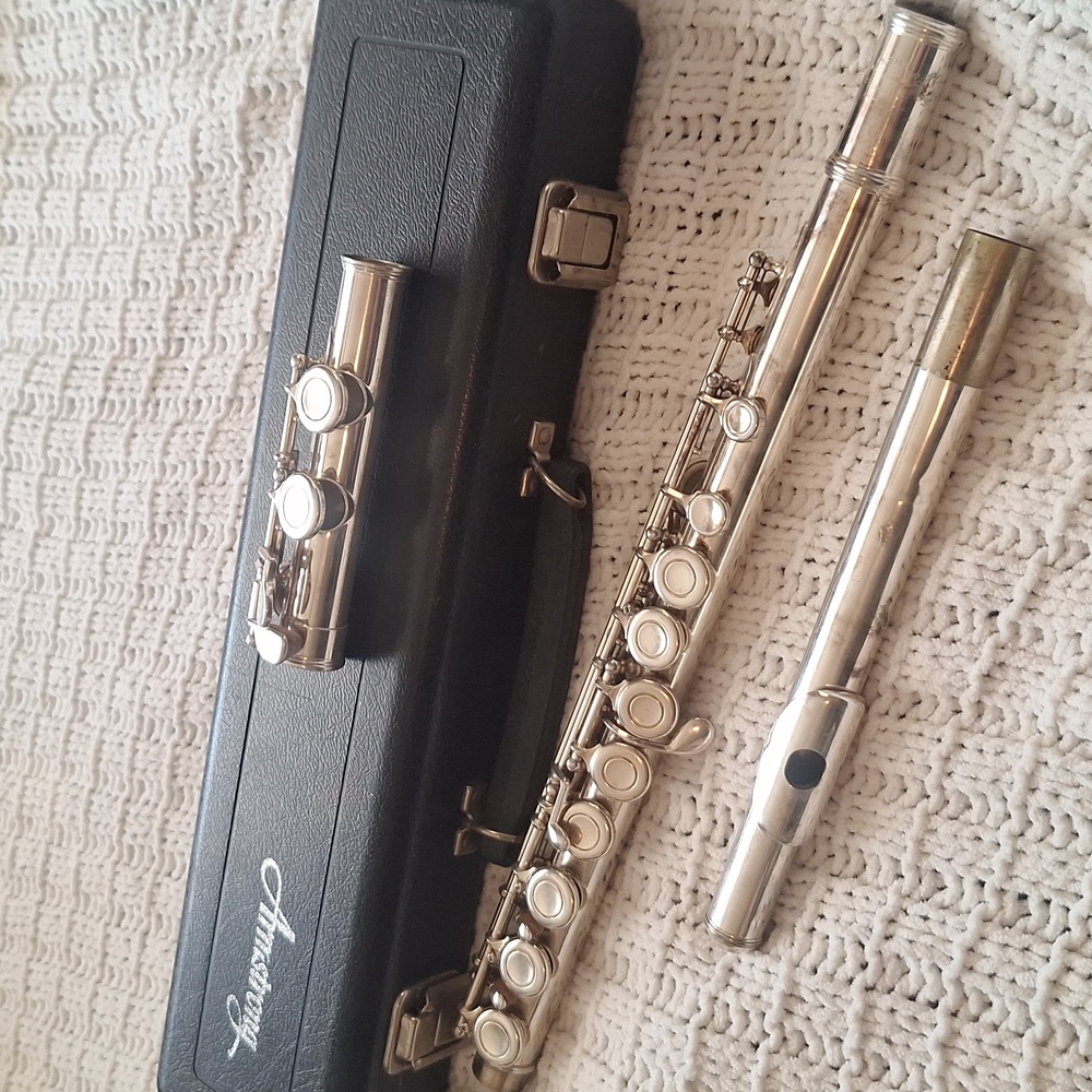 Vintage Armstrong Flute Silver Flute with Case Needs Polishing & Servicing - Picture 15 of 16